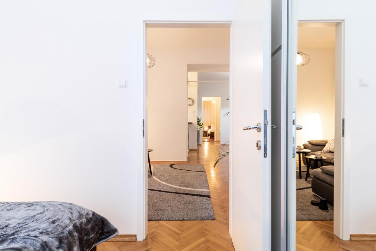 Modern Spacious 3Bdr Apartment In Heart Of Zagreb Exterior foto